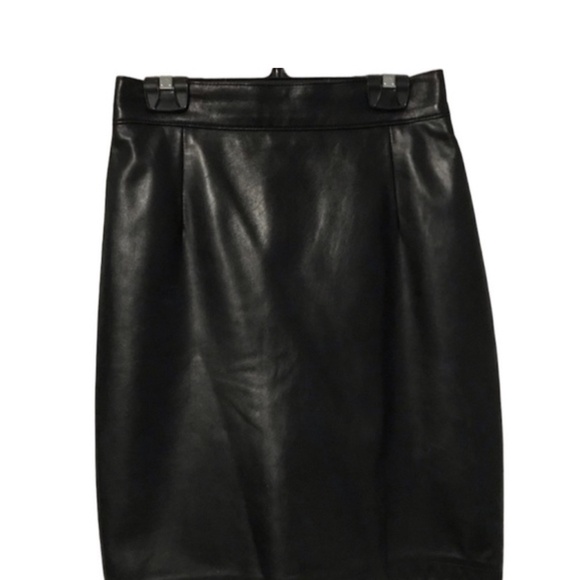 Danier Dresses & Skirts - DANIER BLACK LEATHER SKIRT